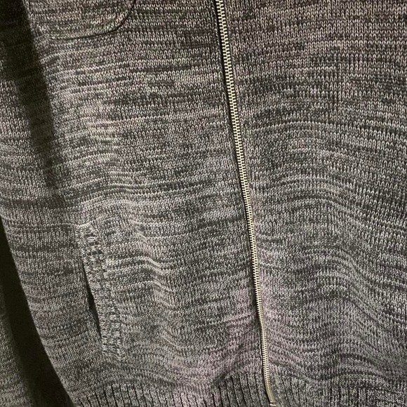 Men's Apt.9 black & grey zip up sweater with pockets - Picture 4 of 5